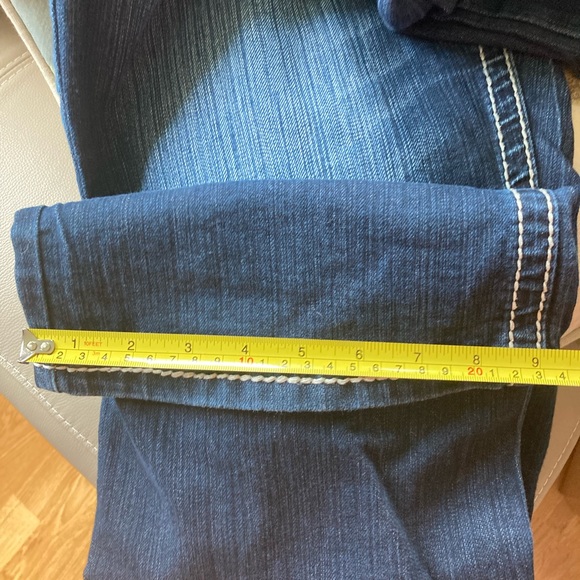 Ladies Carreli Jeans - Picture 6 of 8